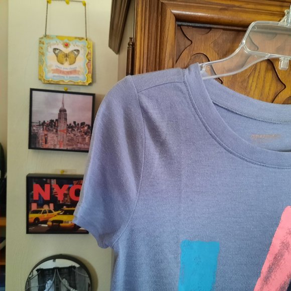 3/$15 Arizona Jeans Co. Silver Lake LA Graphic Boho Tee - Gray, Size S - Picture 3 of 16